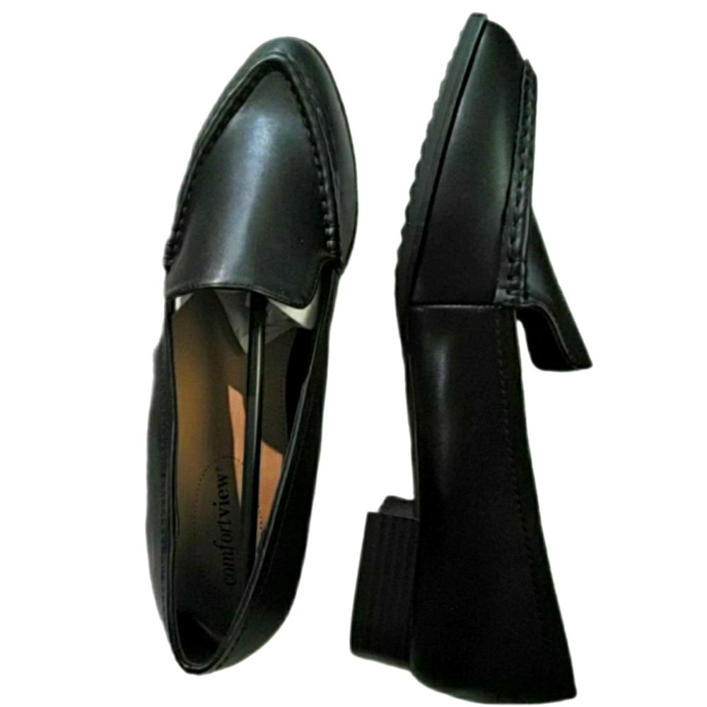 Black nearly-flat black professional/ dress / casual loafers shoes BNWOT